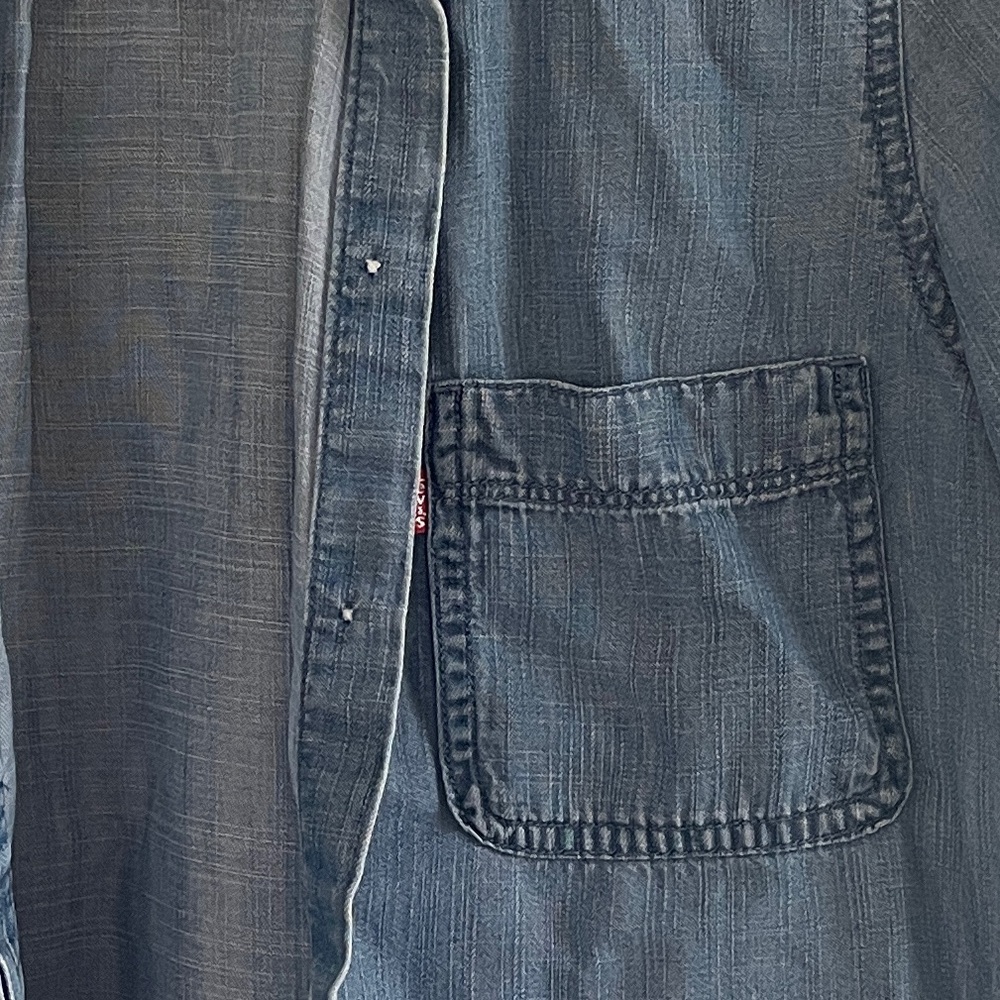 Levi’s short sleeve button up.
